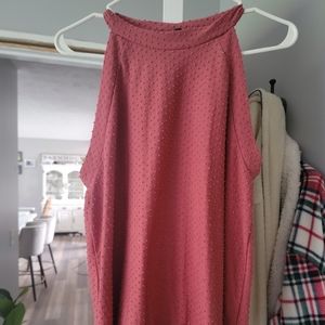 Salmon colored boutique tank, size L